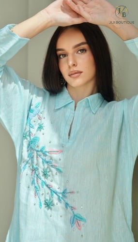 ثوب تطريز من الصدر