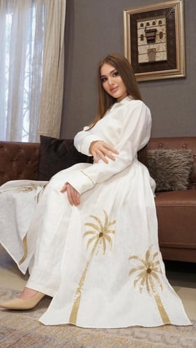 ثوب مع حزام تمورة