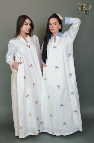 ثوب مطرز فيونكة