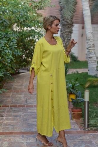 ثوب تطريز على الضهر