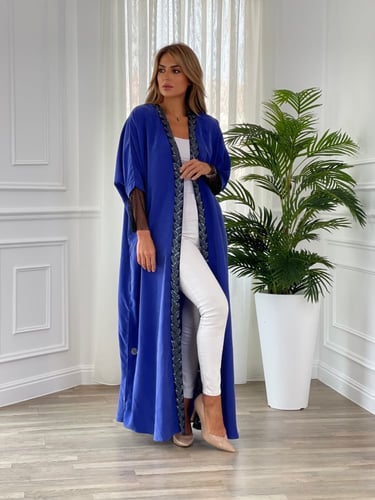 عباية نيلي بشك