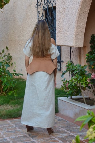 ثوب مع تنورة