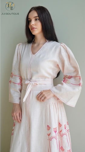 فستان العيد بينك