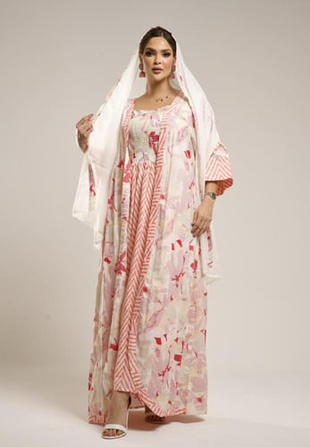 طقم عباية بفستان