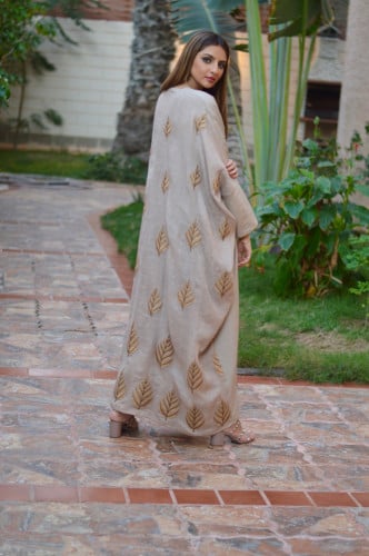 عباية ابيج مطرزة