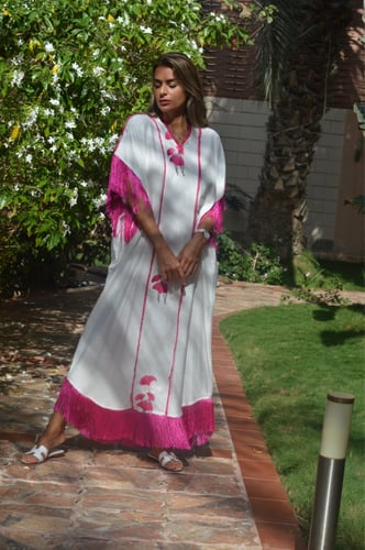 ثوب صيفي مطرز