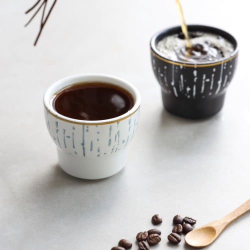 كوب بورسلان بحدود ذهبية M54