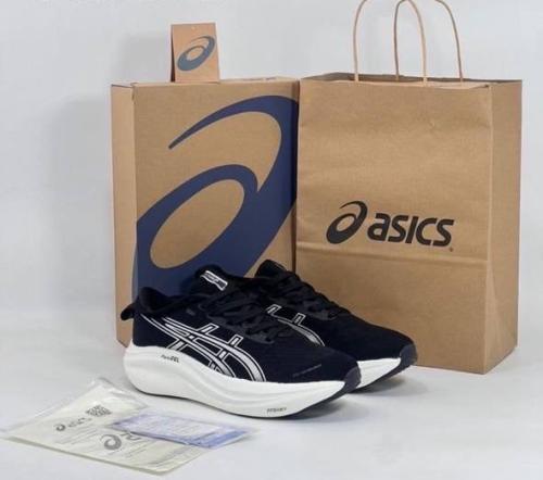 حذاء اسيكس اسود