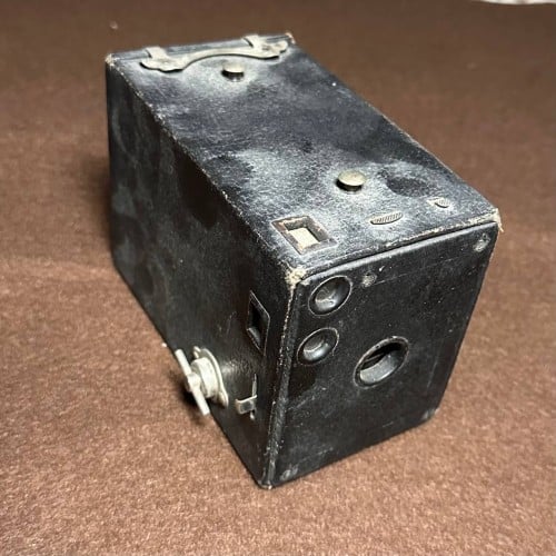 كاميرة قديمة جداً