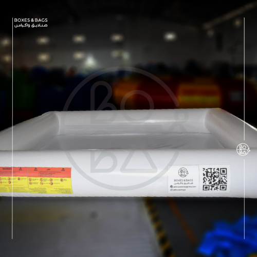 نطاطية مسبح أبيض