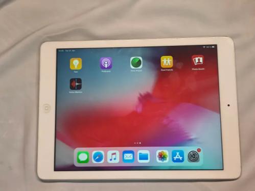 iPad Air الجيل الأول — موديل A1474