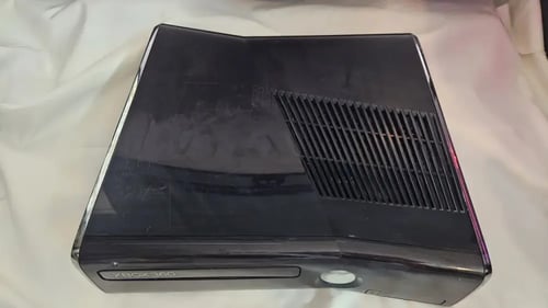 Xbox 360 سليم — 250GB