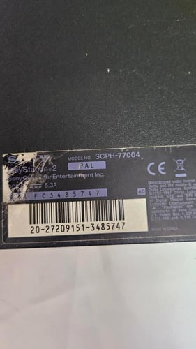 PlayStation 2 Slim موديل SCPH-77004