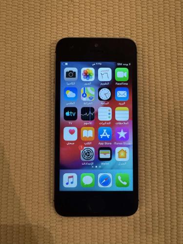 iPhone 5s – أسود – 32GB