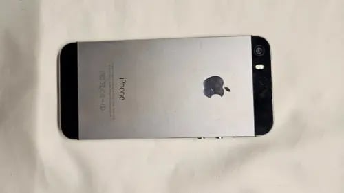 ايفون ٥ اس اسود قطع غيار