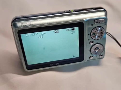 Sony Cyber-shot DSC-W210