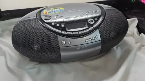 Sony CFD-RS60CP — فضي