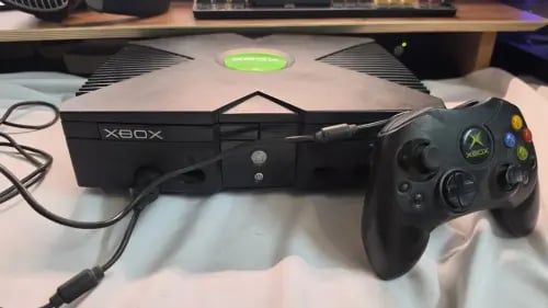 Xbox Original — مع ملحقاته
