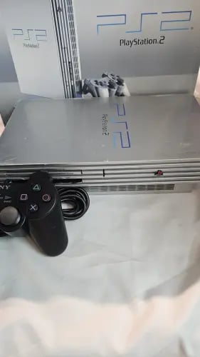 بلايستيشن 2 سلفر مع كرتون