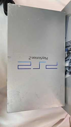 بلايستيشن 2 سلفر مع كرتون