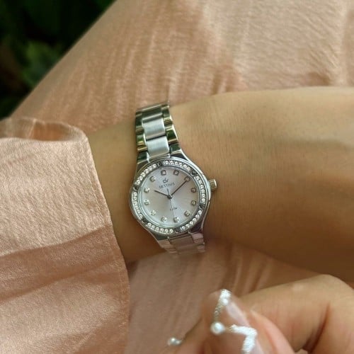 ساعة نسائية ديفوشي استيل بلون فضي