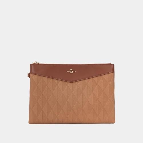 محفظة نسائية انيقة بلون بني