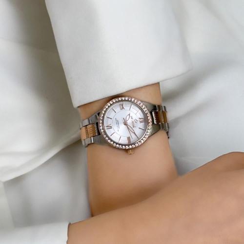 ساعة نسائية استيل بلون فضي وروزقولد اطار روز قولد...