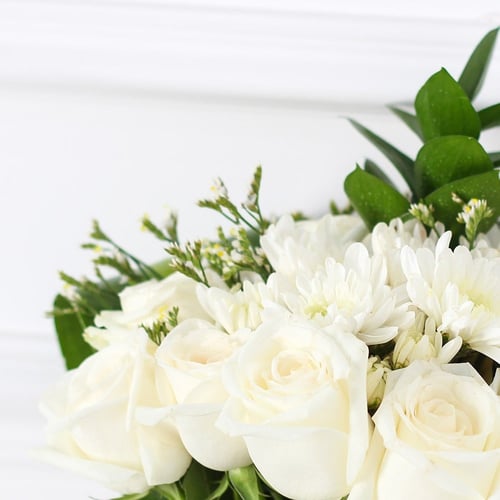 باقة الجوري الأبيض