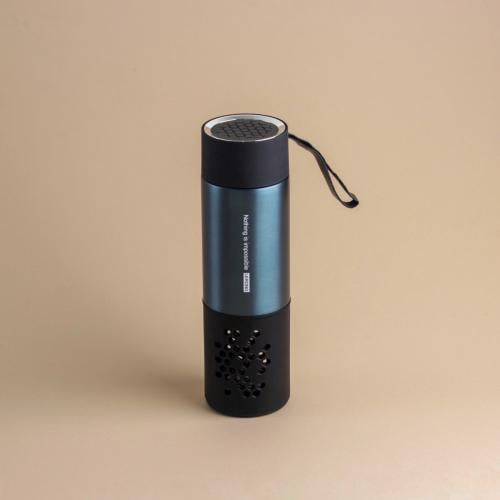 زجاجة مياه طموح