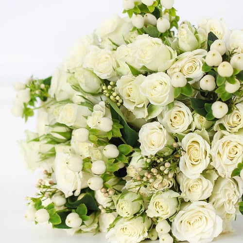 باقة الجوري ابيض