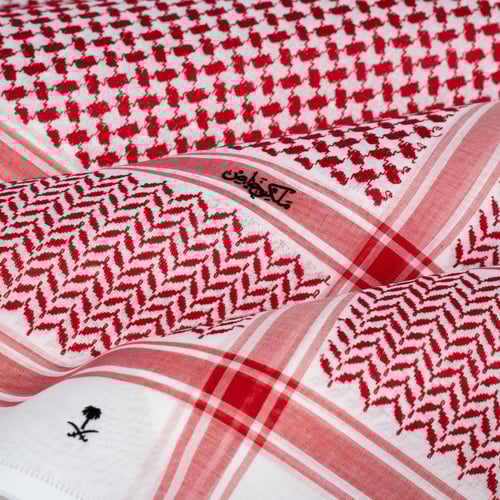 شماغ ملكي كلاسيك فاتح أنجليزي 2025