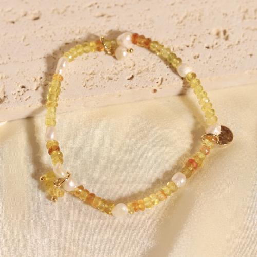 سوار من الاحجار الطبيعية والمزين باللؤلؤ الطبيعي (...