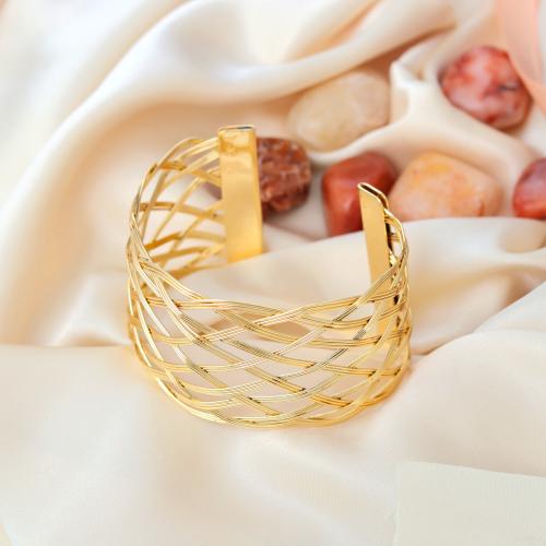 سوار مطلي بالذهب