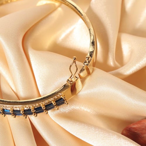 سوار مطلي بالذهب مزين بكريستال الوان متوهجة