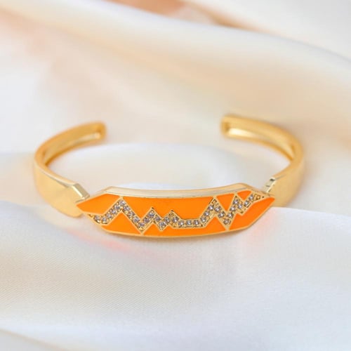 سوار مطلي بالذهب