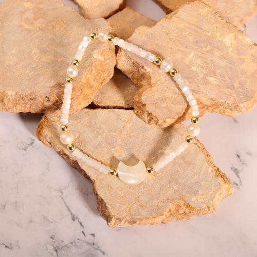 سوار من الصدف الطبيعي واللؤلؤ الطبيعي بتعليقة شكل...