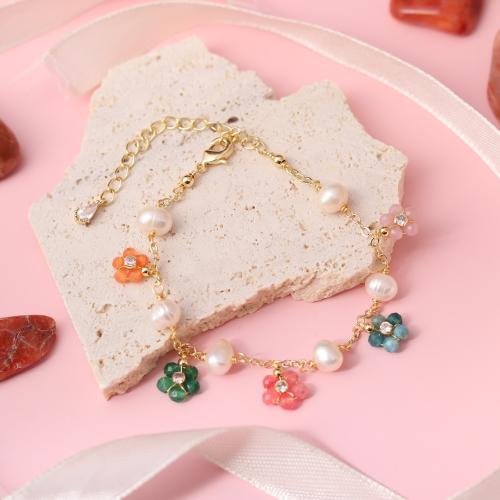 سوار مطلي بالذهب بتصميم فريد من الأحجار الطبيعية و...