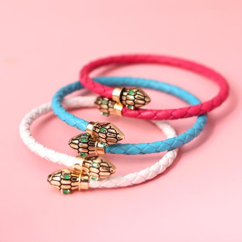 سوار مطلي بالذهب