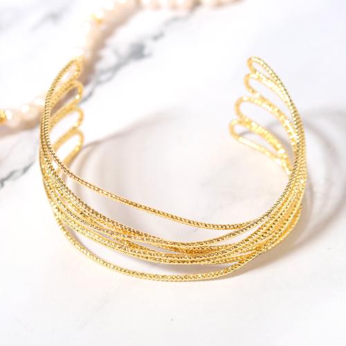 سوار مطلي بالذهب