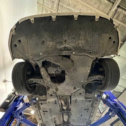 صاجة حماية اسفل المكينة تويوتا كامري 2018-2026