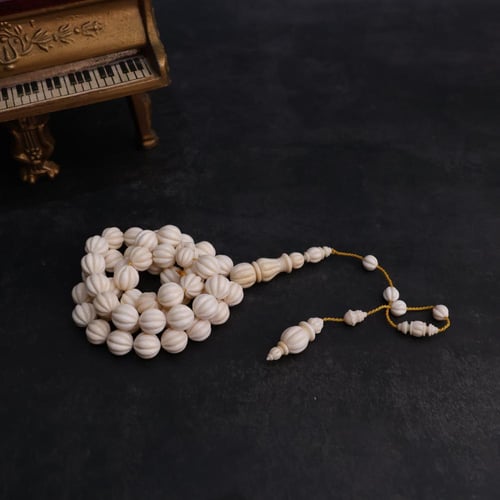 تحفة فاخرة من ناب الفيل نقش يدوي