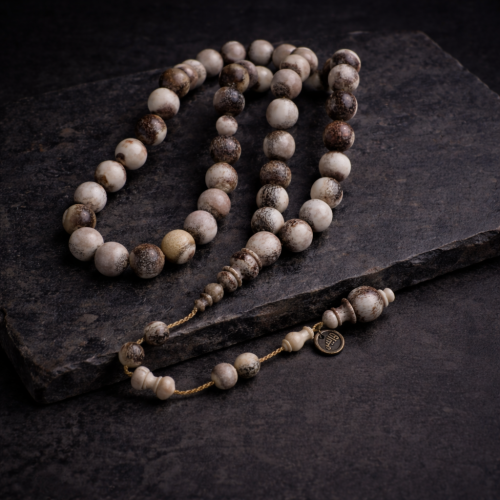 سبحة طبيعية من قرن الغزال