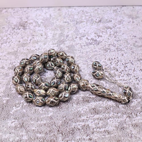 تحفة من الفضة مع صدف استرالي