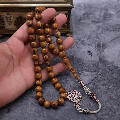 سبحة خشب العود طرابزونة