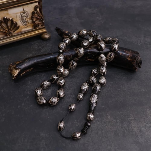 سبحة اليسر مطعم فضة عيار ١٠٠٠