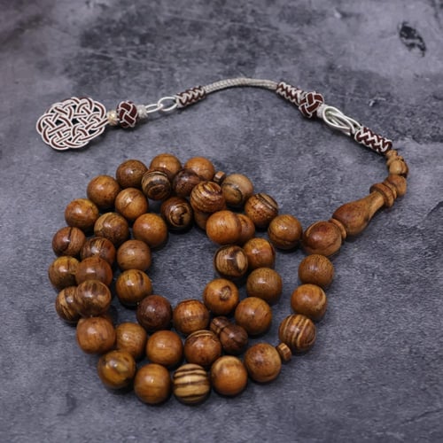 سبحة خشب العود طرابزونة