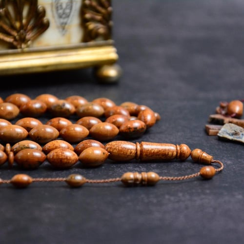 سبحة عاج الماموث المنقرض