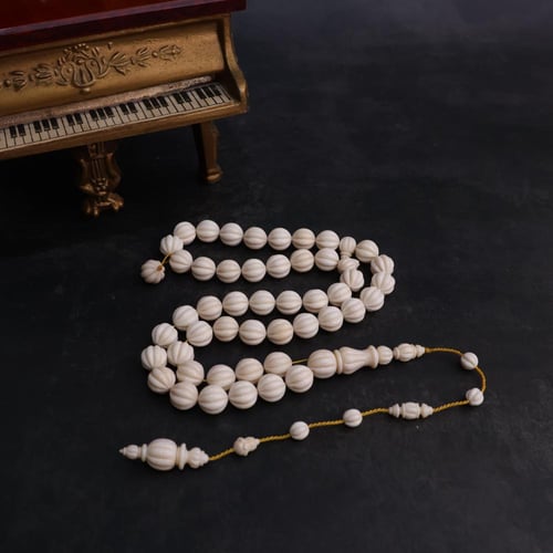 تحفة فاخرة من ناب الفيل نقش يدوي