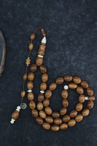 سبحة مميزة من خشب الكوك