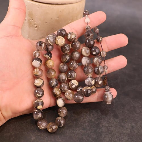 سبحة نادرة من جلد ذئب طبيعي